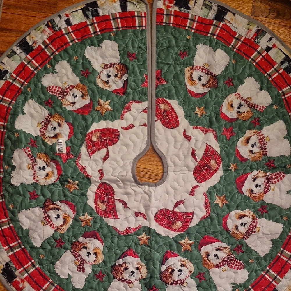 Shih Tzu Festive Dog Pattern Tree Skirt - Green and Red